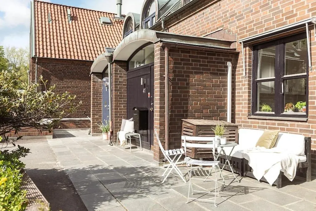 Villa Townhouse Med Bastu, 4 Vaningar Naera Liseberg Göteborg