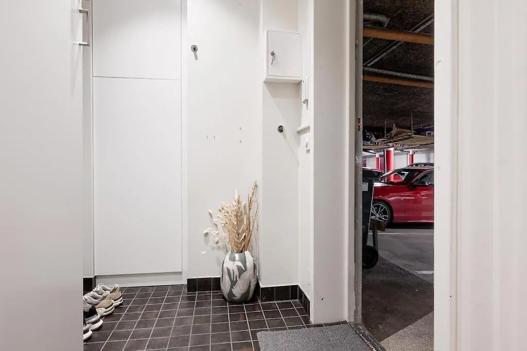 Townhouse Med Bastu, 4 Vaningar Naera Liseberg Göteborg