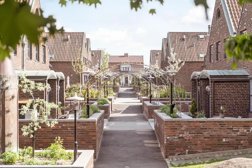 Villa Townhouse Med Bastu, 4 Vaningar Naera Liseberg Göteborg Schweden